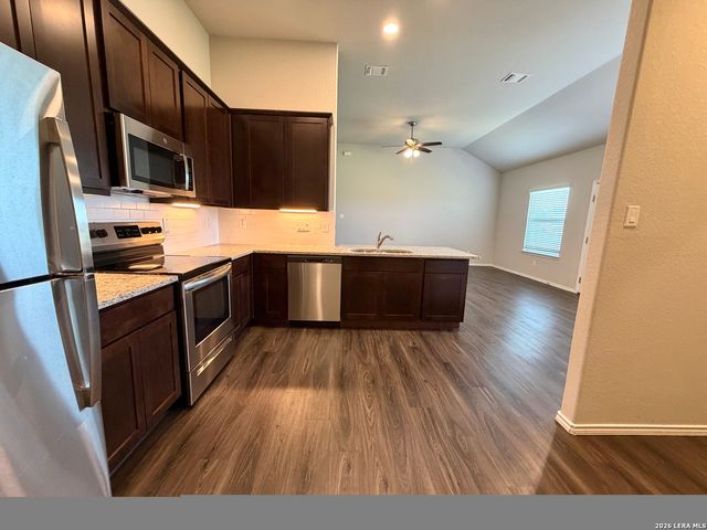 5606 Rio Cyn Unit 1, Converse, TX 78109