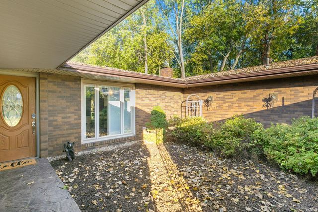 17555 N Juday Lake Drive, South Bend, IN 46635