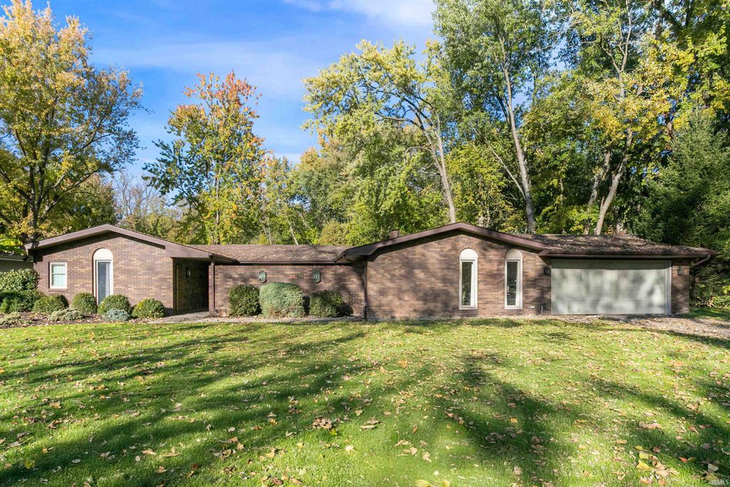 17555 N Juday Lake Drive, South Bend, IN 46635