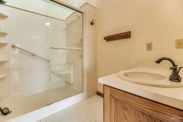 1280 Mahogany Mill Rd 13, Pensacola, FL 32507