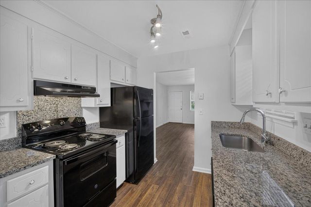 7725 Suzanne Drive, North Charleston, SC 29418