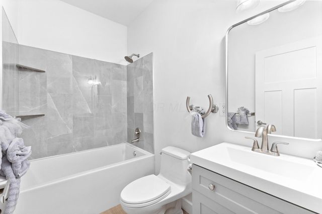 15066 Monroe Mills Road, Mount Vernon, OH 43050