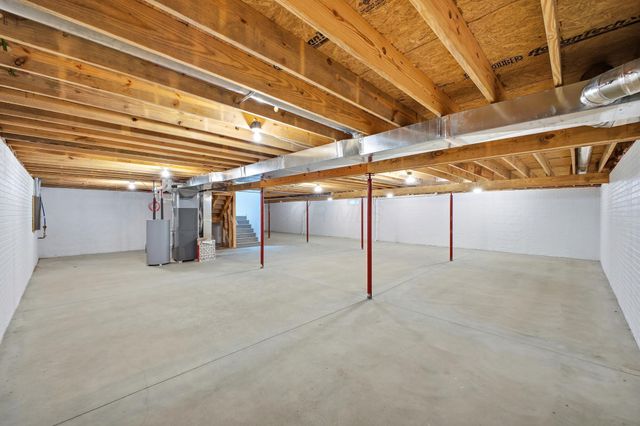 15066 Monroe Mills Road, Mount Vernon, OH 43050
