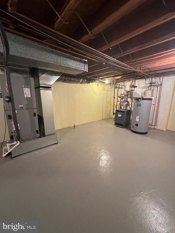 1004 SPRING VALLEY RD, Jenkintown, PA 19046