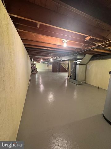 1004 SPRING VALLEY RD, Jenkintown, PA 19046