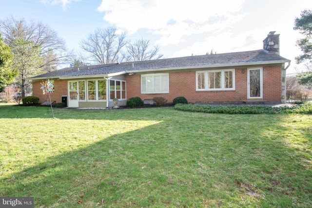 1004 SPRING VALLEY RD, Jenkintown, PA 19046