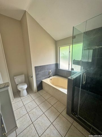 9227 BLOCKADE DR, San Antonio, TX 78240