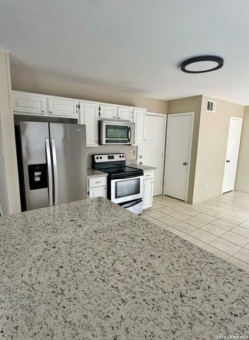 9227 BLOCKADE DR, San Antonio, TX 78240