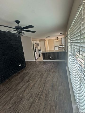 9227 BLOCKADE DR, San Antonio, TX 78240