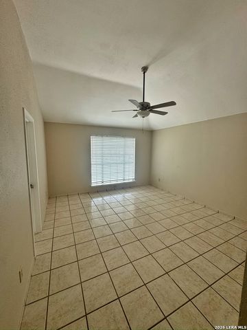 9227 BLOCKADE DR, San Antonio, TX 78240