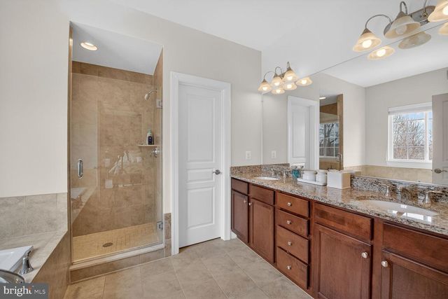 20209 CENTER BROOK SQ, Sterling, VA 20165