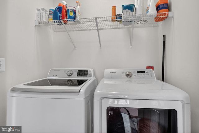 20209 CENTER BROOK SQ, Sterling, VA 20165