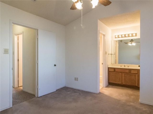 2121 Country Oaks Drive, Garland, TX 75040