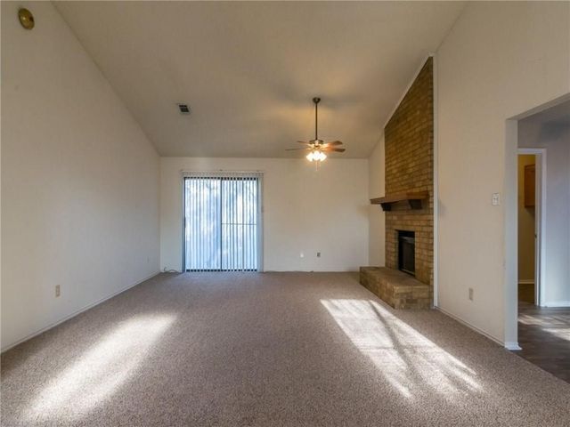 2121 Country Oaks Drive, Garland, TX 75040