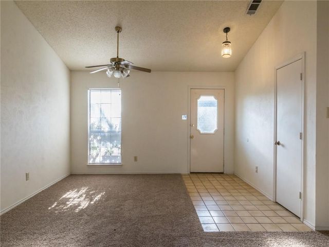 2121 Country Oaks Drive, Garland, TX 75040