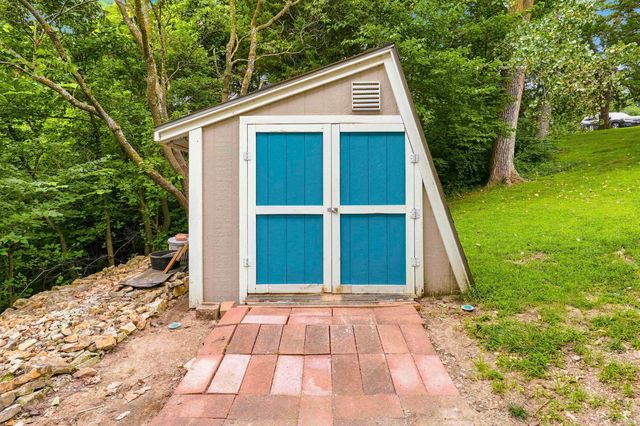3209 Driftwood Dr., Manhattan, KS 66503