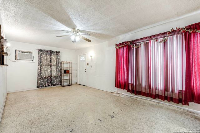 119 Livingston, San Antonio, TX 78214