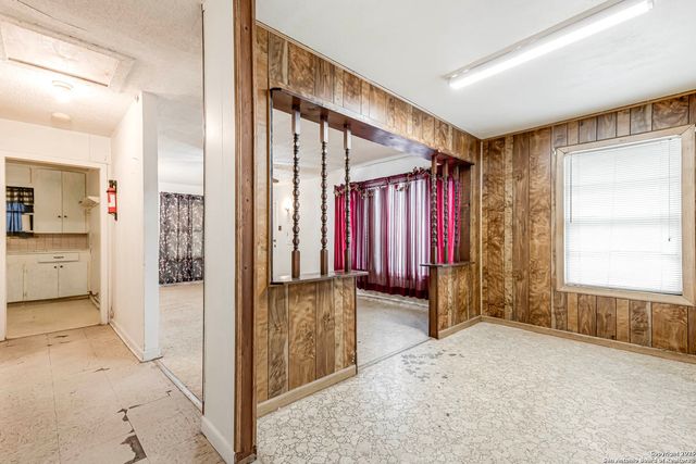 119 Livingston, San Antonio, TX 78214