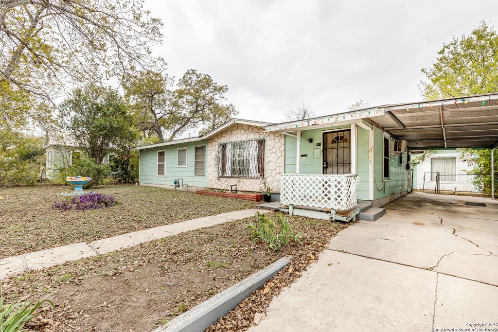 119 Livingston, San Antonio, TX 78214