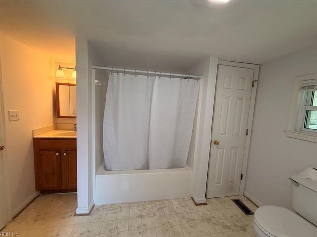 46 Langley ST, Poquoson, VA 23662