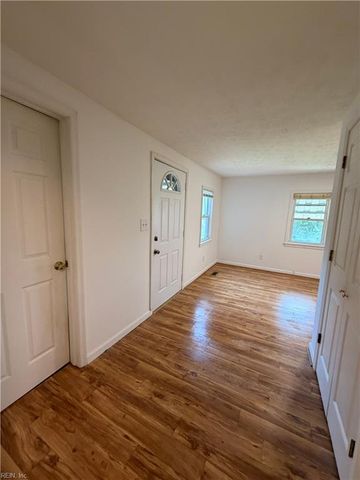 46 Langley ST, Poquoson, VA 23662
