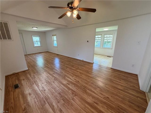 46 Langley ST, Poquoson, VA 23662