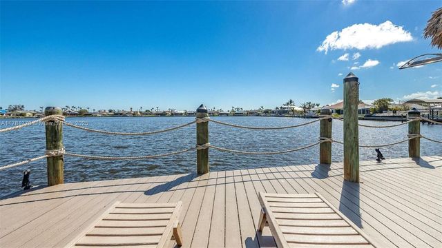 27049 Seeger Dr, Punta Gorda, FL 33955