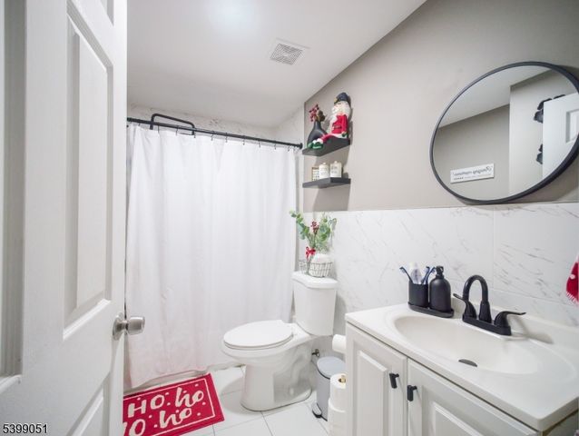 161 N 9th St, Paterson City, NJ 07522