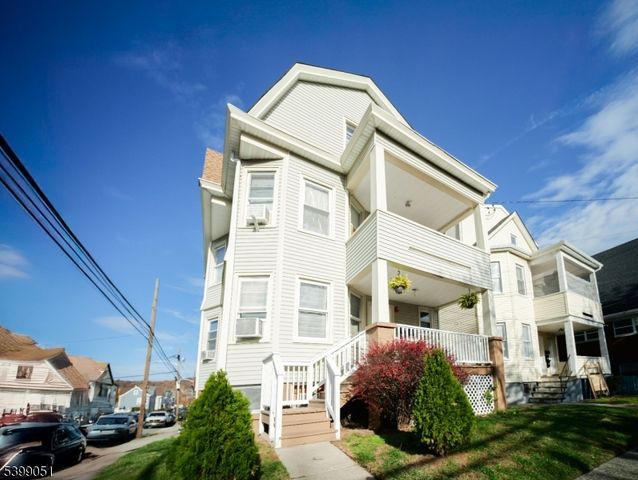 161 N 9th St, Paterson City, NJ 07522