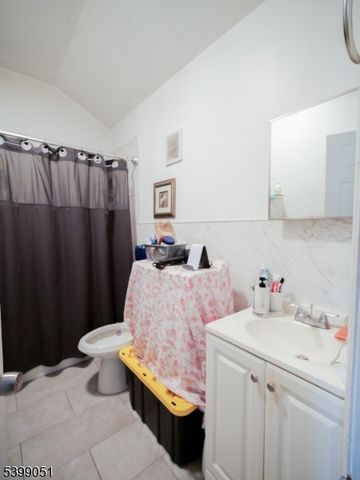 161 N 9th St, Paterson City, NJ 07522