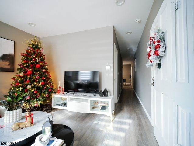 161 N 9th St, Paterson City, NJ 07522