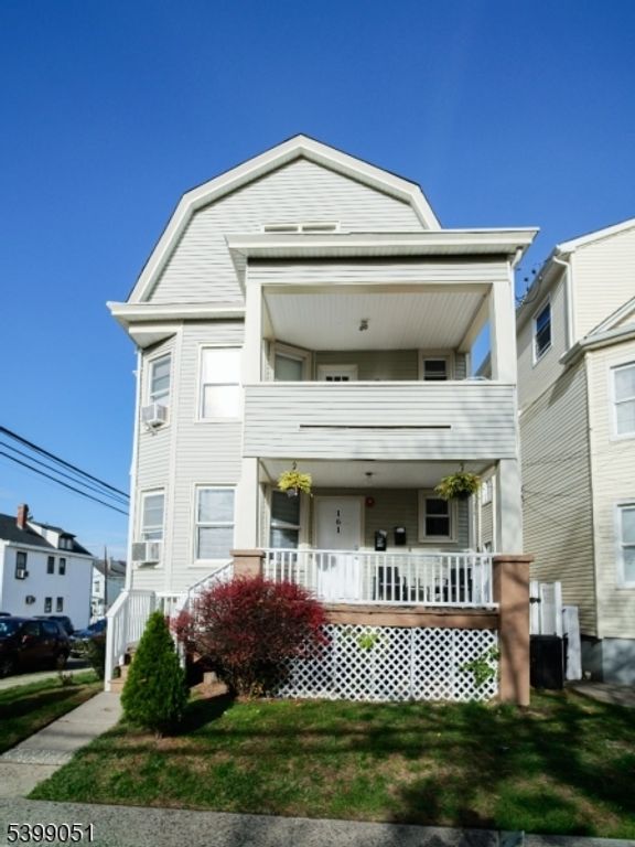 161 N 9th St, Paterson City, NJ 07522