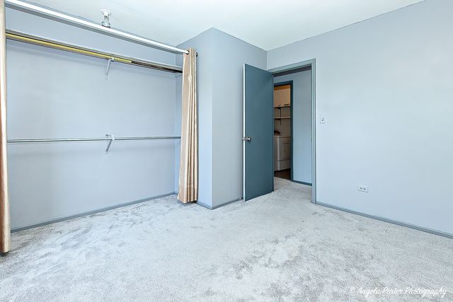1402 Inverrary Lane 1402, Deerfield, IL 60015