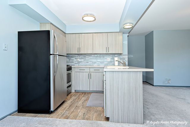 1402 Inverrary Lane 1402, Deerfield, IL 60015