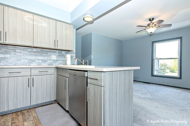 1402 Inverrary Lane 1402, Deerfield, IL 60015