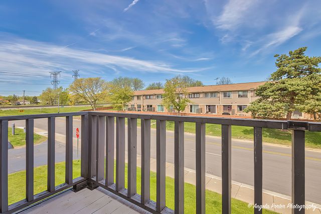 1402 Inverrary Lane 1402, Deerfield, IL 60015