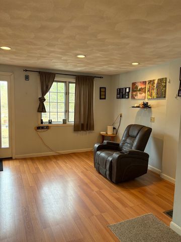 6 S Spaulding Brook Road, Brookline, NH 03033