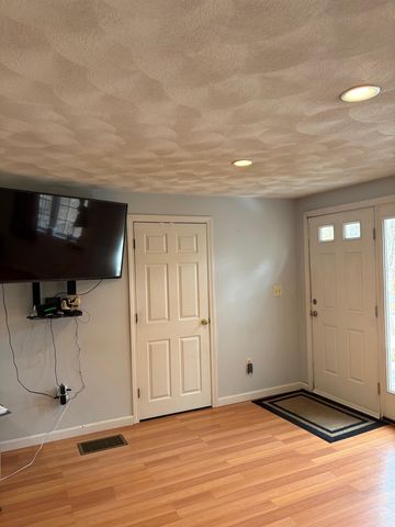 6 S Spaulding Brook Road, Brookline, NH 03033