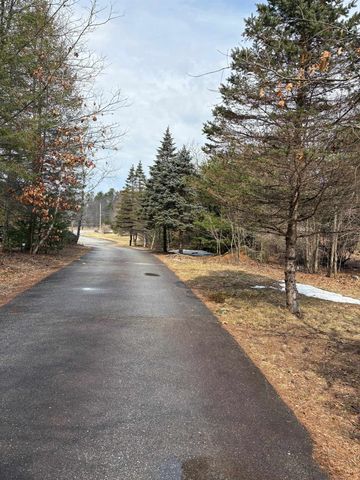 6 S Spaulding Brook Road, Brookline, NH 03033