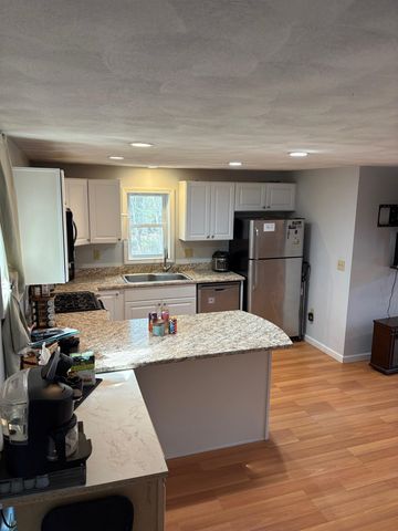 6 S Spaulding Brook Road, Brookline, NH 03033