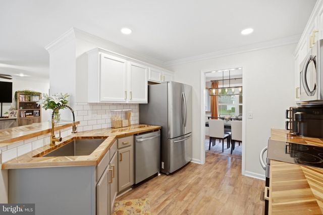 42 CARIB ST, Martinsburg, WV 25405