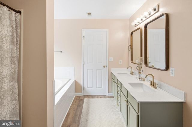 42 CARIB ST, Martinsburg, WV 25405