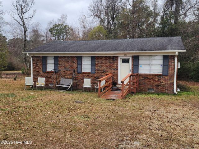 851 Parkertown Road, Hubert, NC 28539