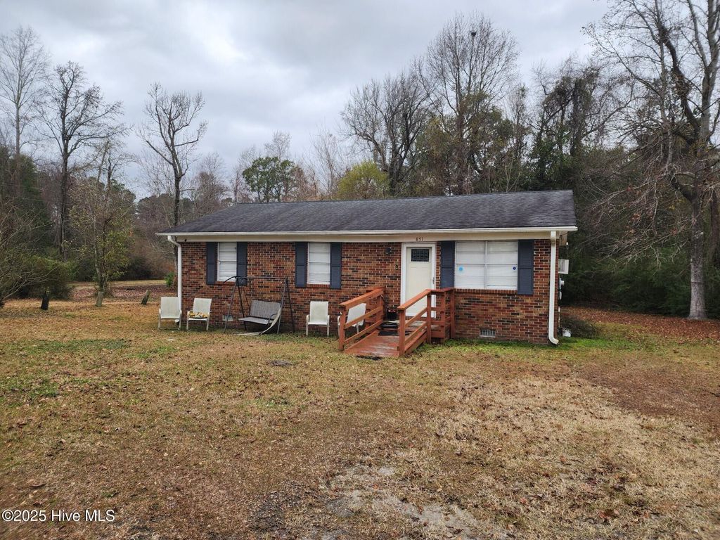 851 Parkertown Road, Hubert, NC 28539