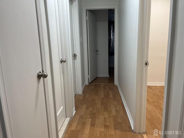 66 Netherwood Circle, Edison, NJ 08820