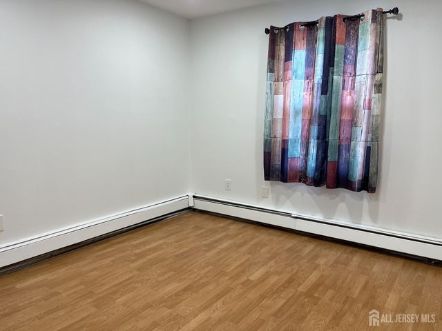 66 Netherwood Circle, Edison, NJ 08820