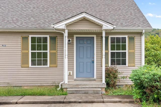 922 Kingsbury Dr Apt B, Clarksville, TN 37040