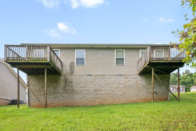 922 Kingsbury Dr Apt B, Clarksville, TN 37040