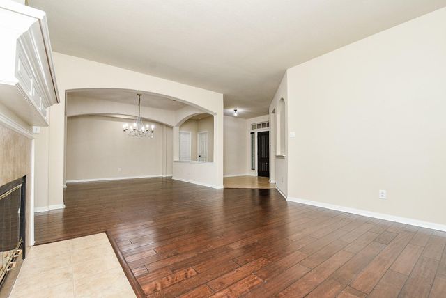 9135 Edgeloch Drive, Spring, TX 77379