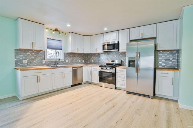 14 EMS C14, Warsaw, IN 46582